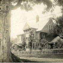 Knowles House